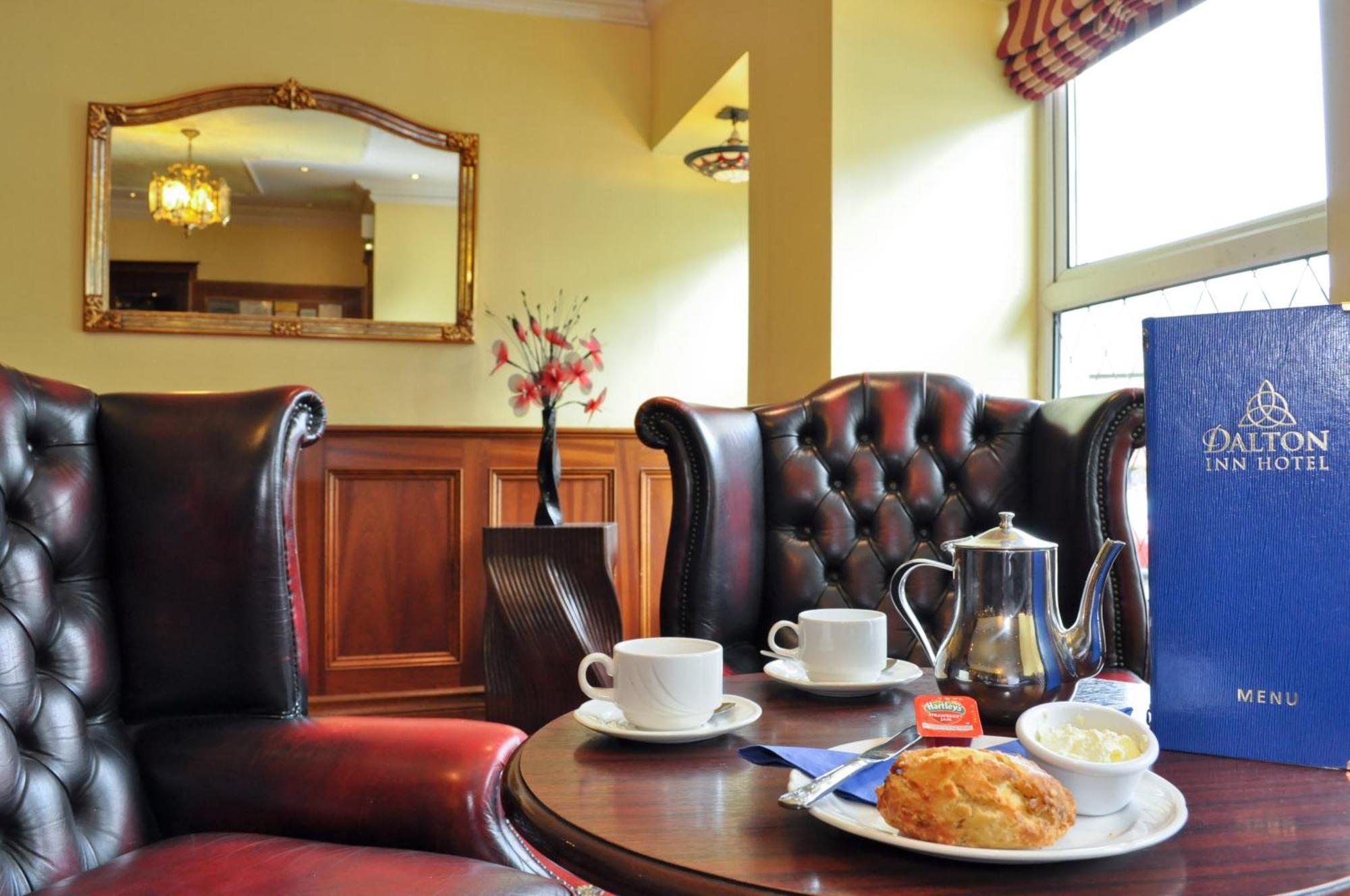Dalton Inn Hotel Claremorris Esterno foto