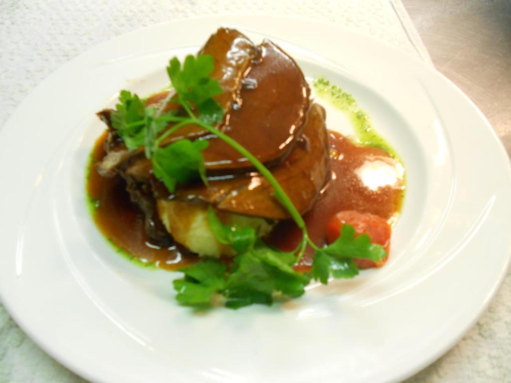 Dalton Inn Hotel Claremorris Esterno foto
